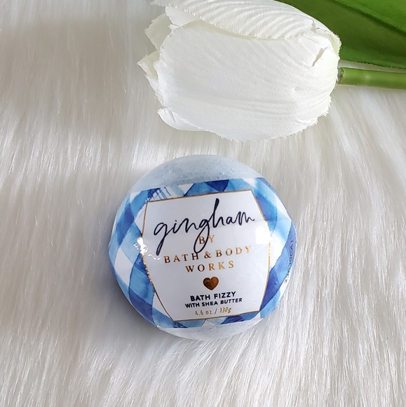 Bath & Body Works Other - Gingham Bath and Body Works Bath Fizzy